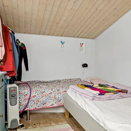 2 Bedroom Cozy In 펜션