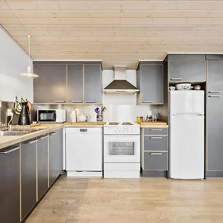 2 Bedroom Cozy In *
