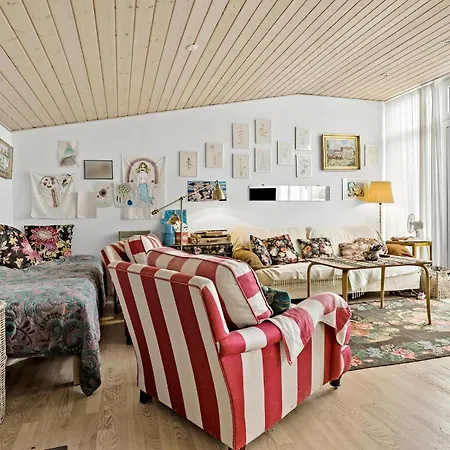 2 Bedroom Cozy In Σπίτι διακοπών