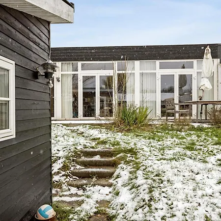 Σπίτι διακοπών 2 Bedroom Cozy In